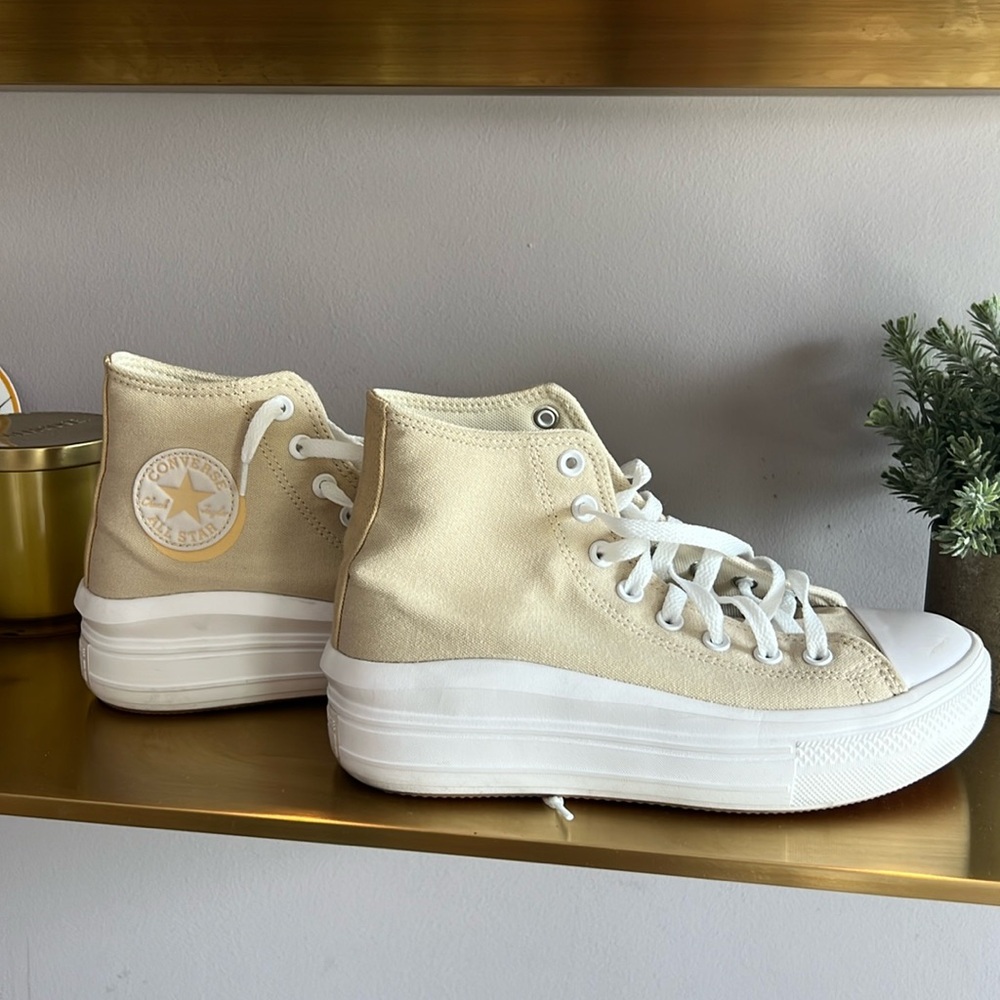 tan platinum converse shoes